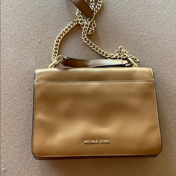 Michael Kors purse - Picture 4 of 8